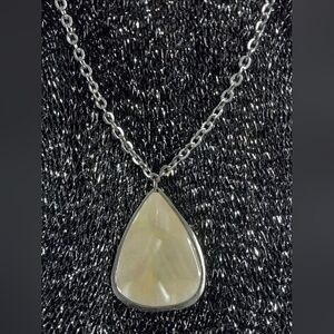 Chico's Pendant Necklace